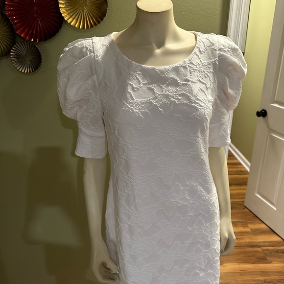 Lilly Pulitzer - Picture 6 of 8